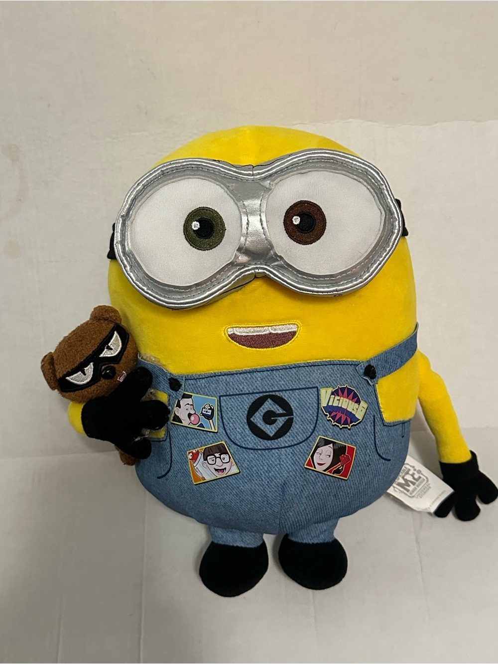 Universal Studios Despicable Me Minion Mayhem Plush Toy 15" Minion w Bear EUC